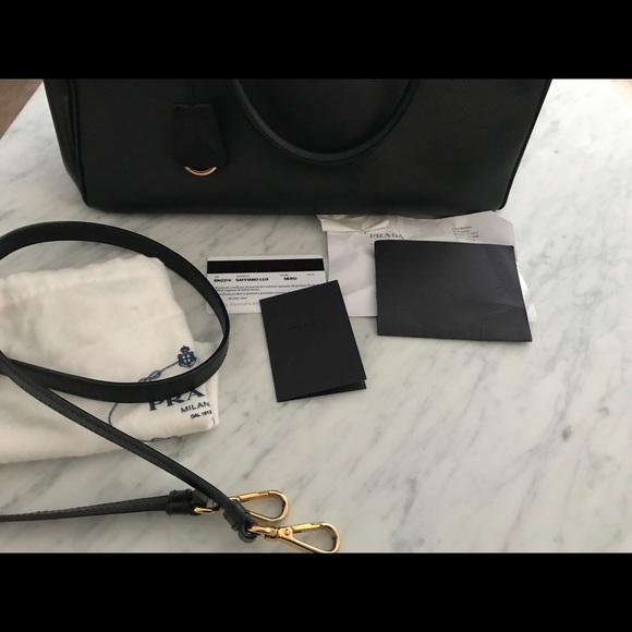 Saffiano Double-Zip Executive Tote Bag, Black - Picture 5 of 5